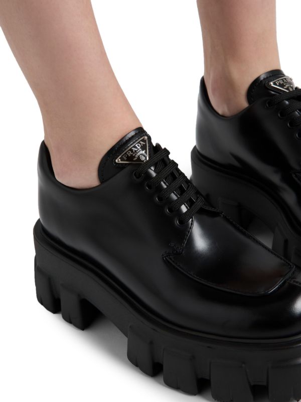 Prada モノリス レースアップ シューズ | ブラック | FARFETCH JP