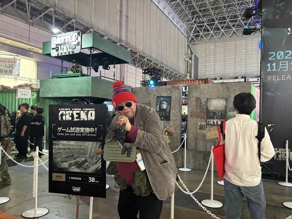 Escape from Tarkovブースは軍人の世界観 筋トレもできるよ【TGS2025