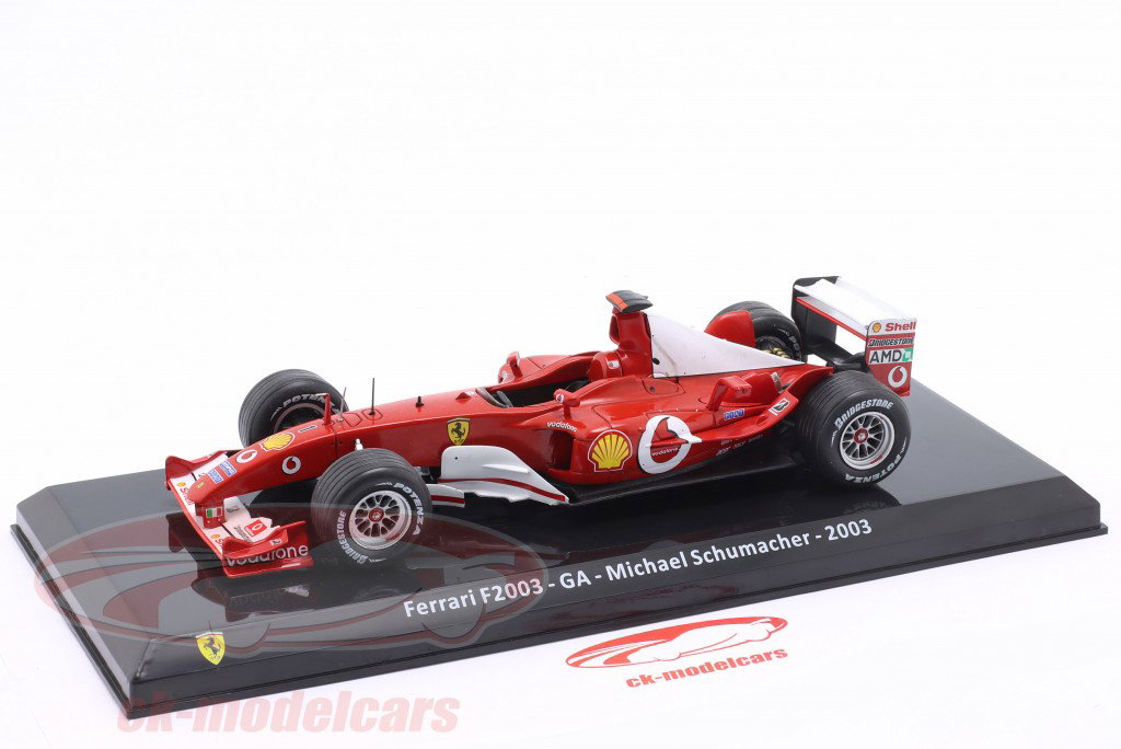 Premium Collectibles 1:24 ミハエル シューマッハ フェラーリ F2003