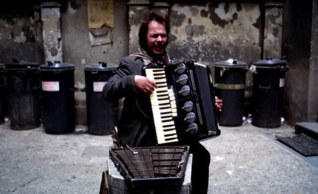 ベルリンからアメリカへ移住した男たちの苦い現実…巨匠ヴェルナー