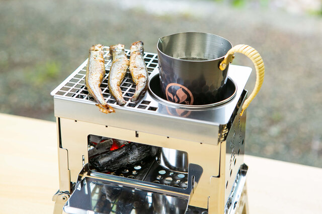 燗酒とともに、ゆるやかな時間を楽しむ野遊びの噺 - 酒噺│もっとお酒