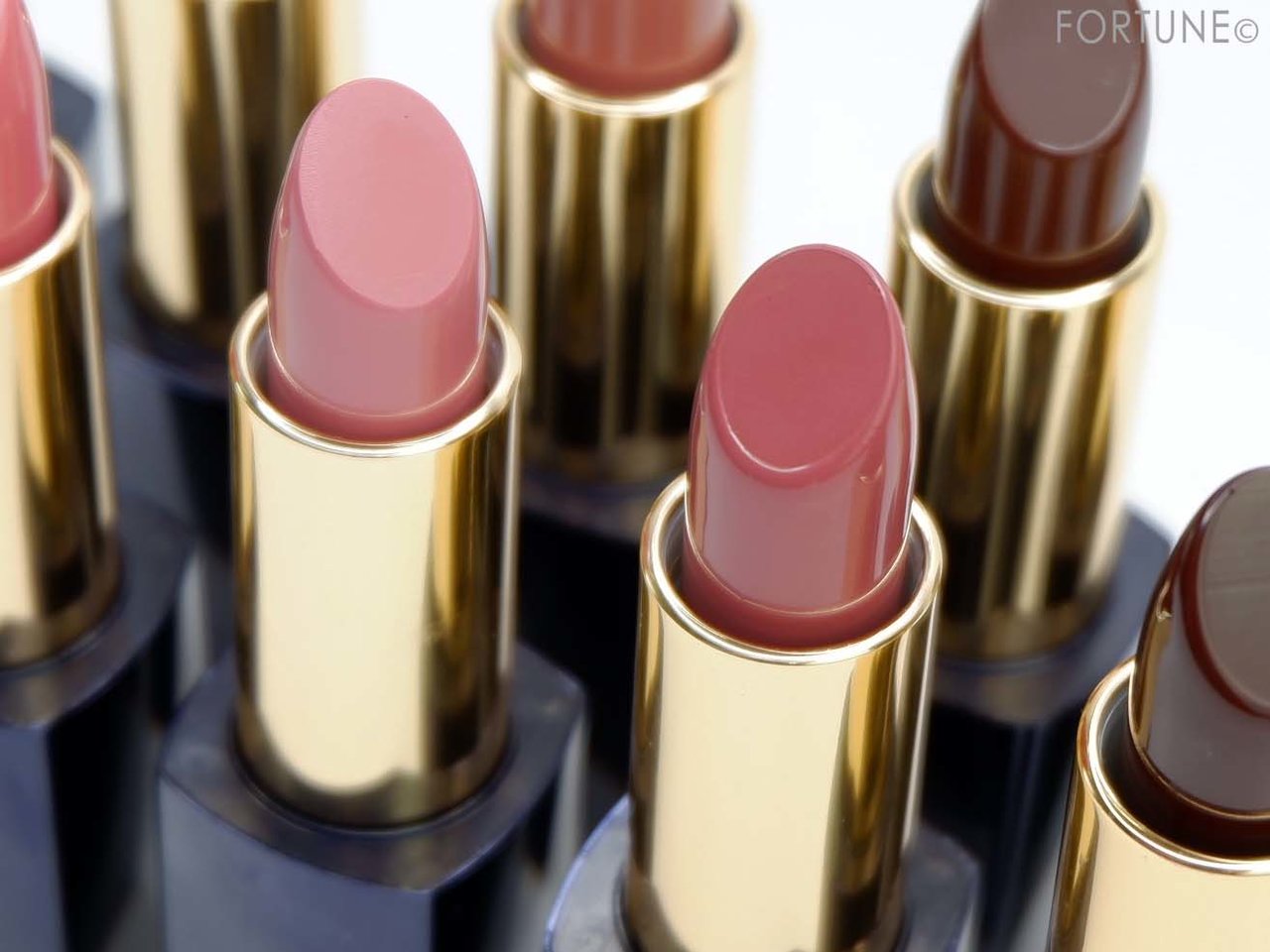 エスティ ローダー》から「ピュア カラー エンヴィ リップスティック