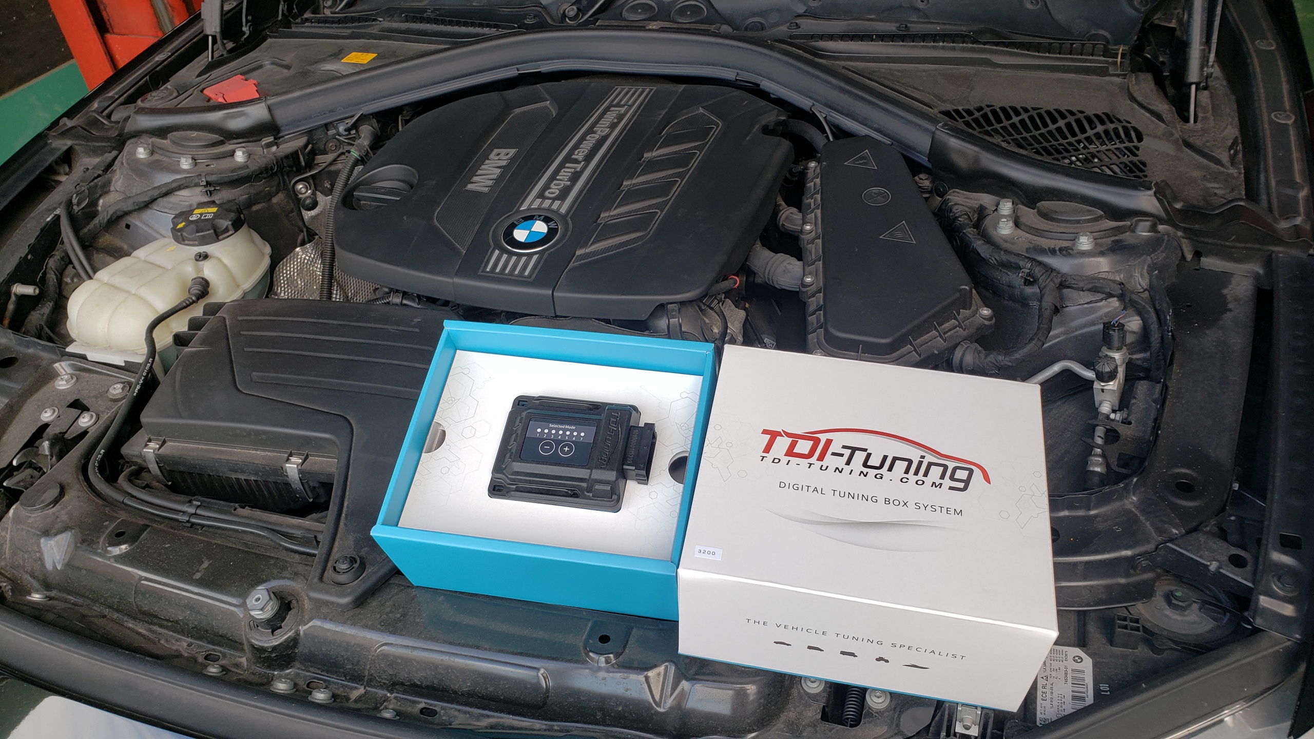 BMW F82 M4 BC FORGEDホイール装着、F30 320d車検&TDI Tuning取り付け