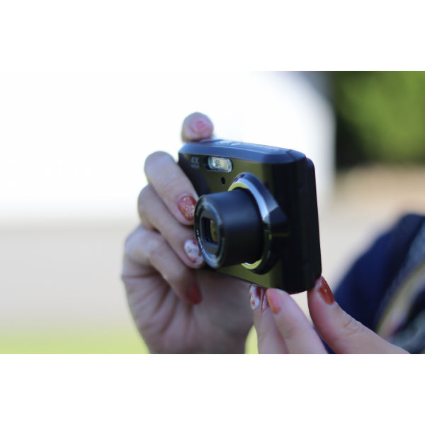 KODAK コンパクトデジタルカメラ 乾電池式 FZ45BK 1台 - アスクル
