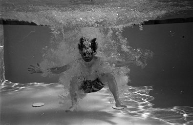 カメラ: Canon Sure Shot WP-1 · Lomography