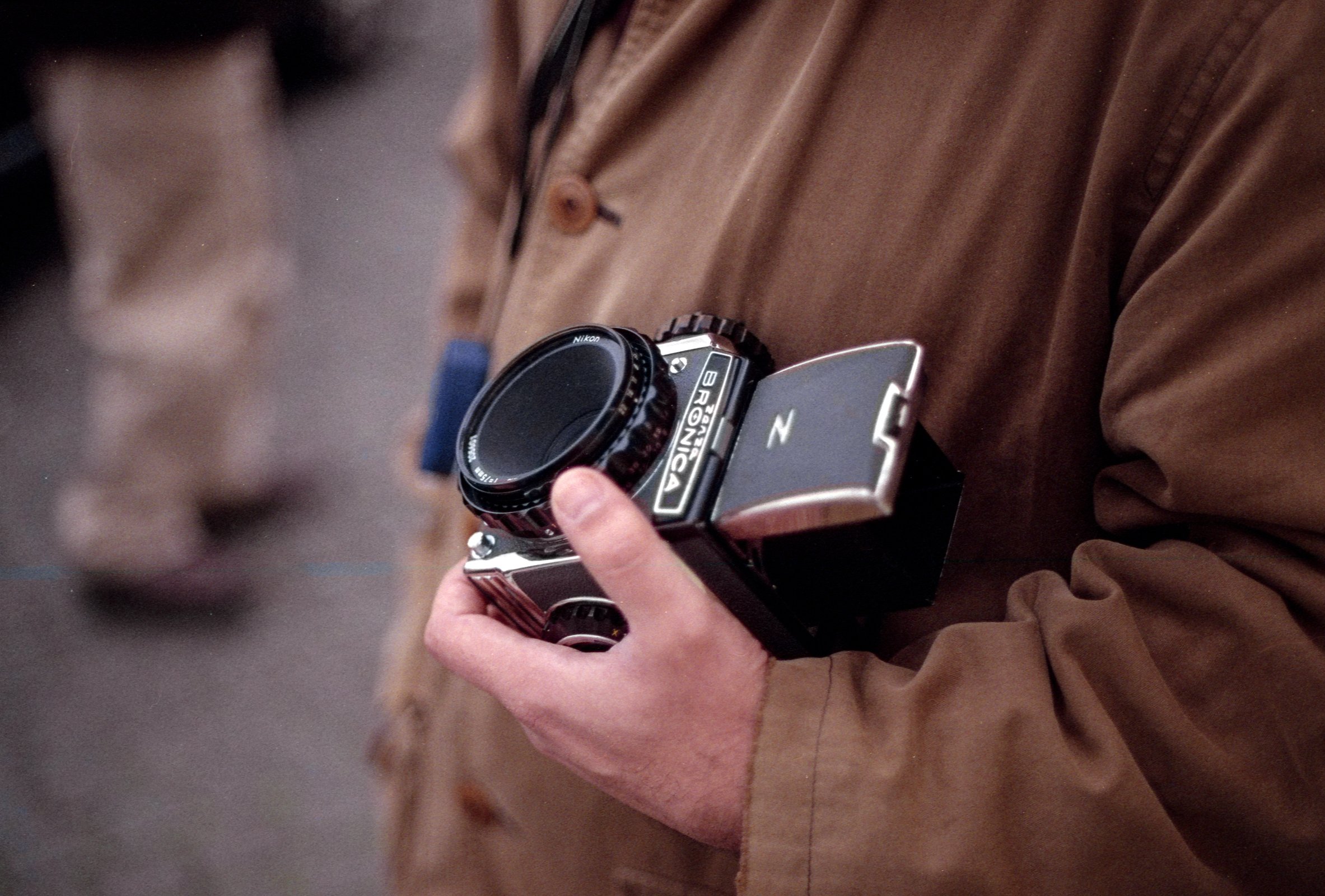 Lomopedia: Zenza Bronica S2A · Lomography