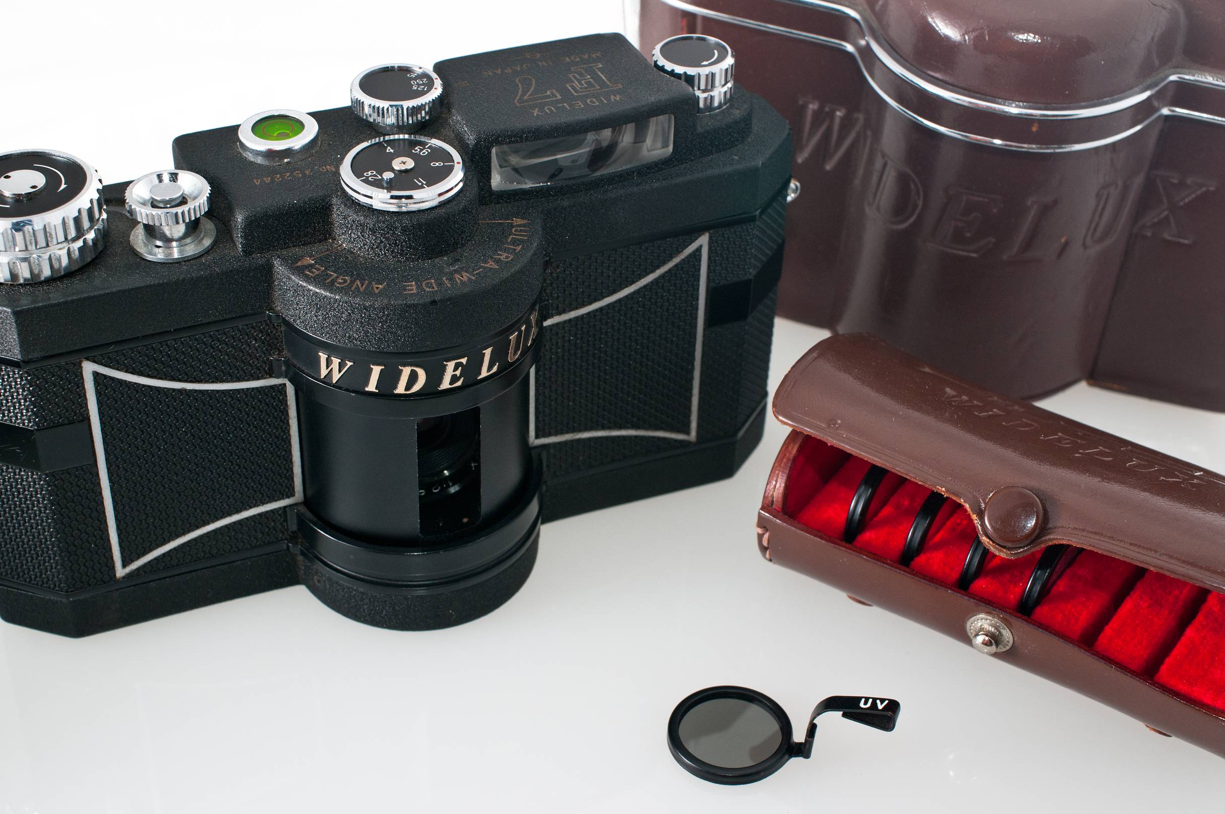 Lomopedia: Widelux F7 · Lomography