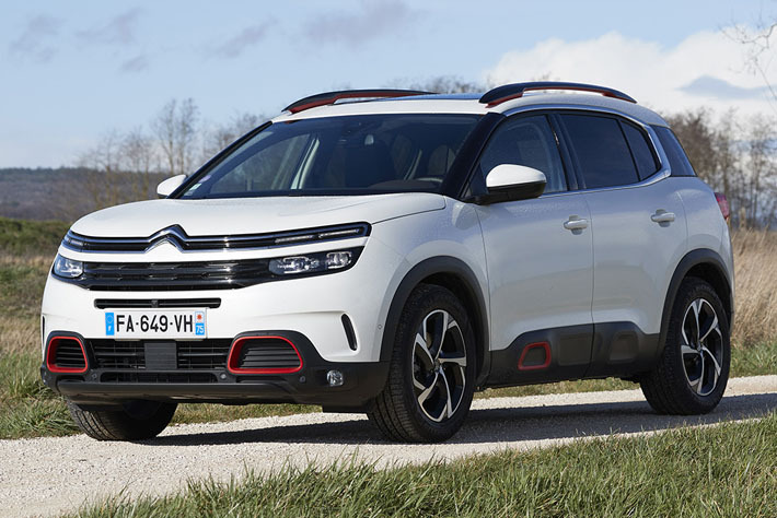 トレンディ(死語)に見えて真面目。C5 エアクロス SUVは骨太の