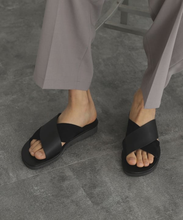 BEAMS HEART（ビームス ハート）フェイクレザー クロスストラップ