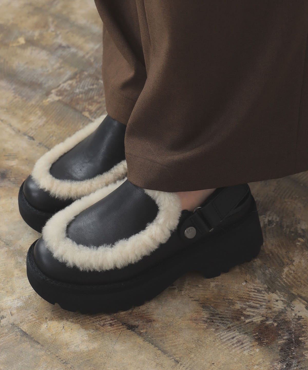 Ray BEAMS（レイ ビームス）UGG(R) / Esmee Leather Clog（シューズ
