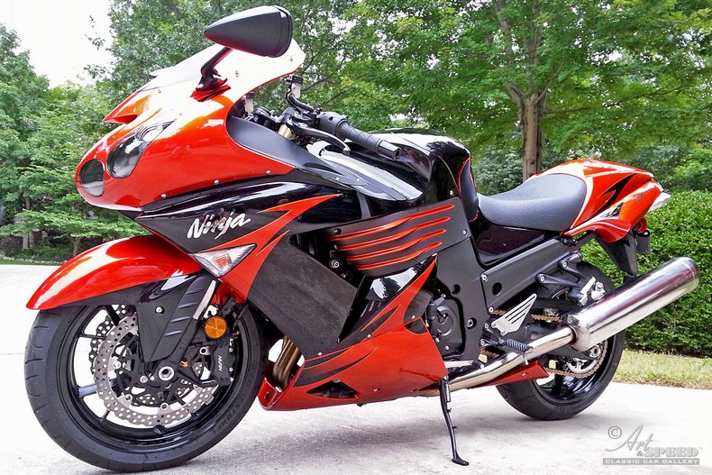 2009 Kawasaki Ninja | Art & Speed Classic Car Gallery in Memphis, TN