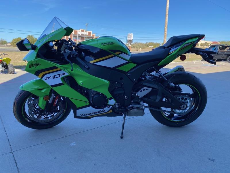 2025 Kawasaki Ninja® ZX™-10R KRT Edition | RideNow Forney