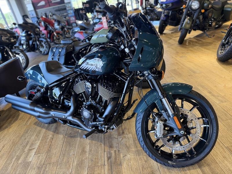 2025 Indian Motorcycle® Sport Chief Cascade Green Metallic