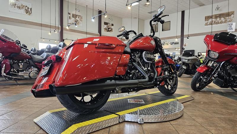 2025 Harley-Davidson® FLHRXS - Road King® Special | Riders Harley