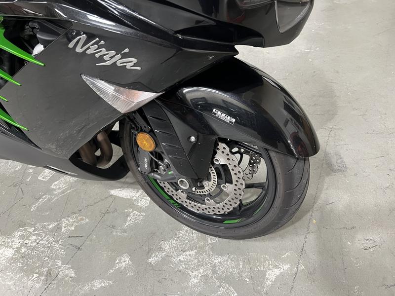 2017 Kawasaki Ninja® ZX™-14R ABS | Green Mount Road Harley-Davidson®