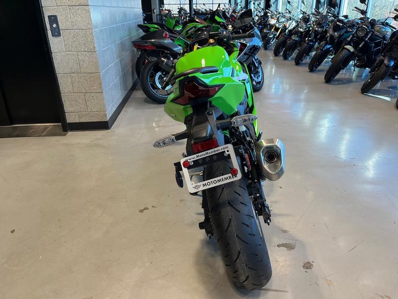 2026 Kawasaki Ninja® ZX™-4RR ABS | MotoMember