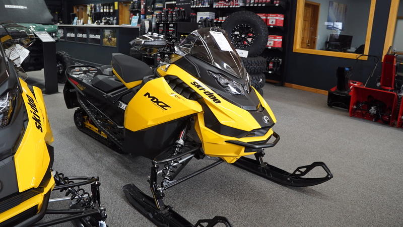 2025 Ski-Doo MXZ® Adrenaline® 600R E-TEC 129 RipSaw 1.25_Yellow