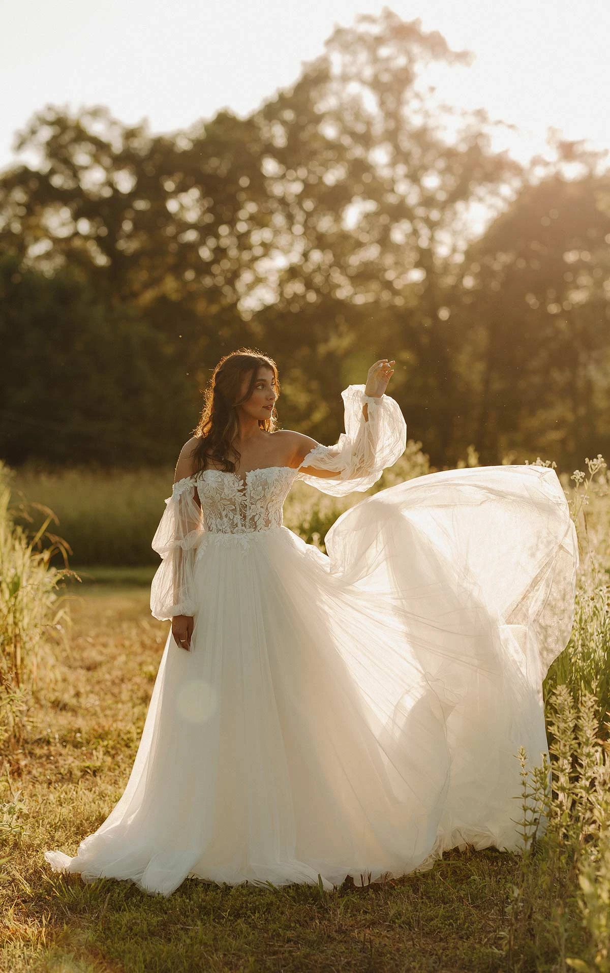 Boho A-Line Wedding Dress with Lace and Tulle Off-the-Shoulder Sleeves