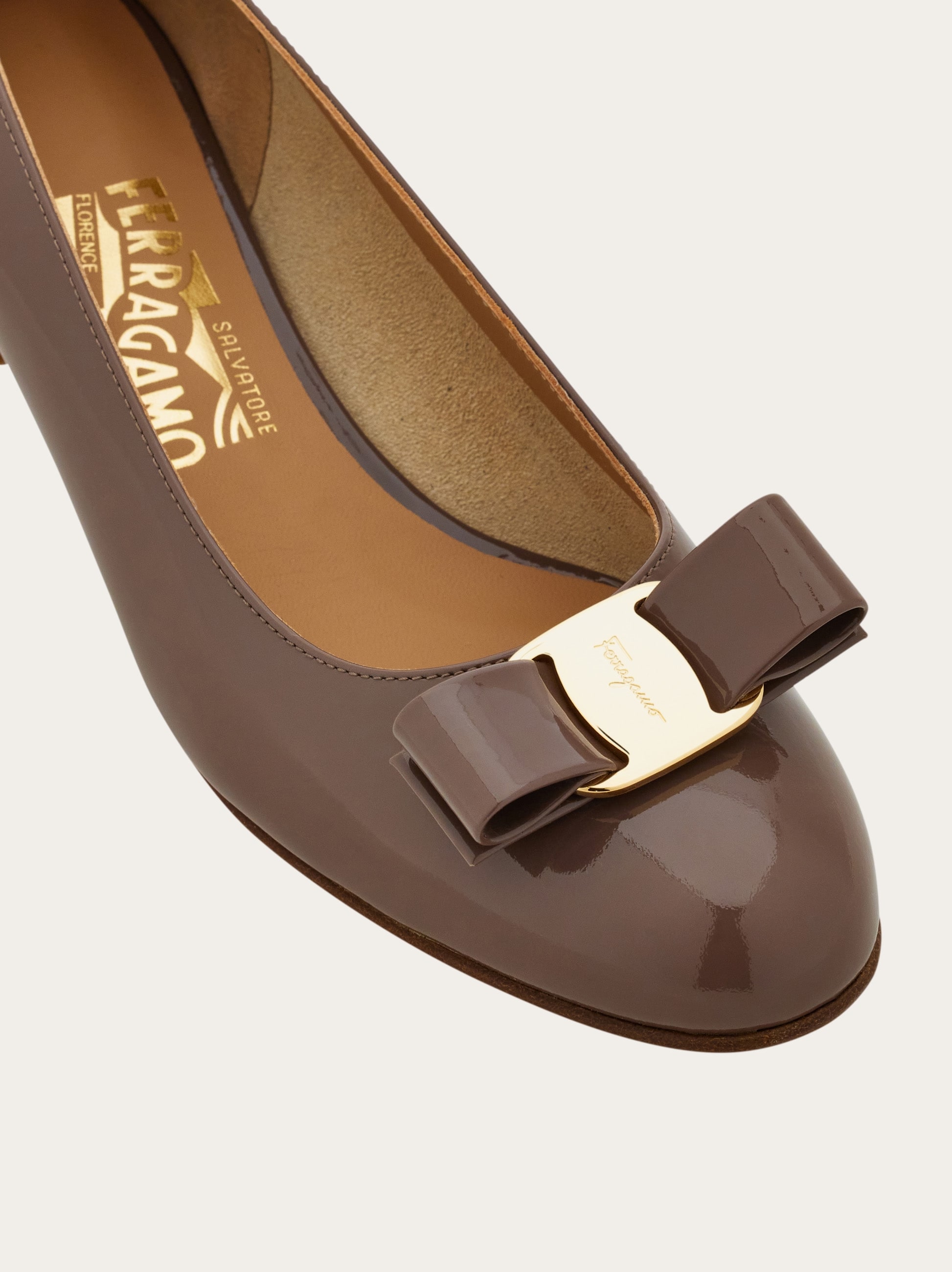 Vara pump - Women | Ferragamo