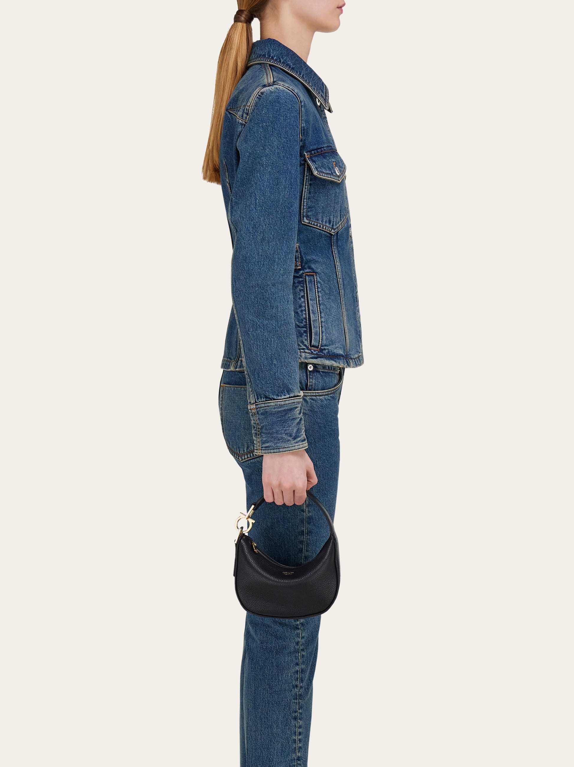 ホーボーバッグ (XS) - ウィメンズ | Ferragamo