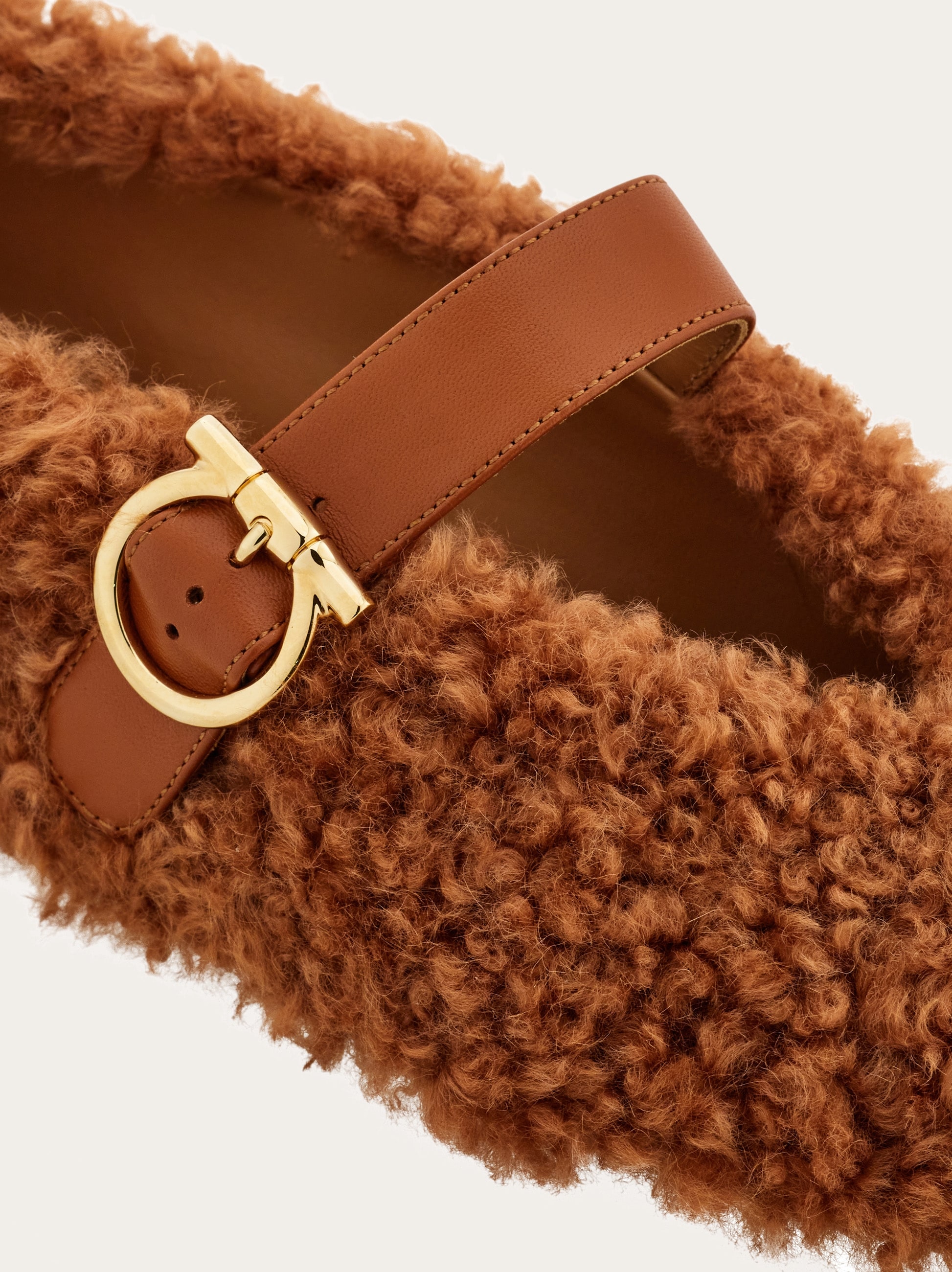 シアリング フラットシューズ - ウィメンズ | Ferragamo