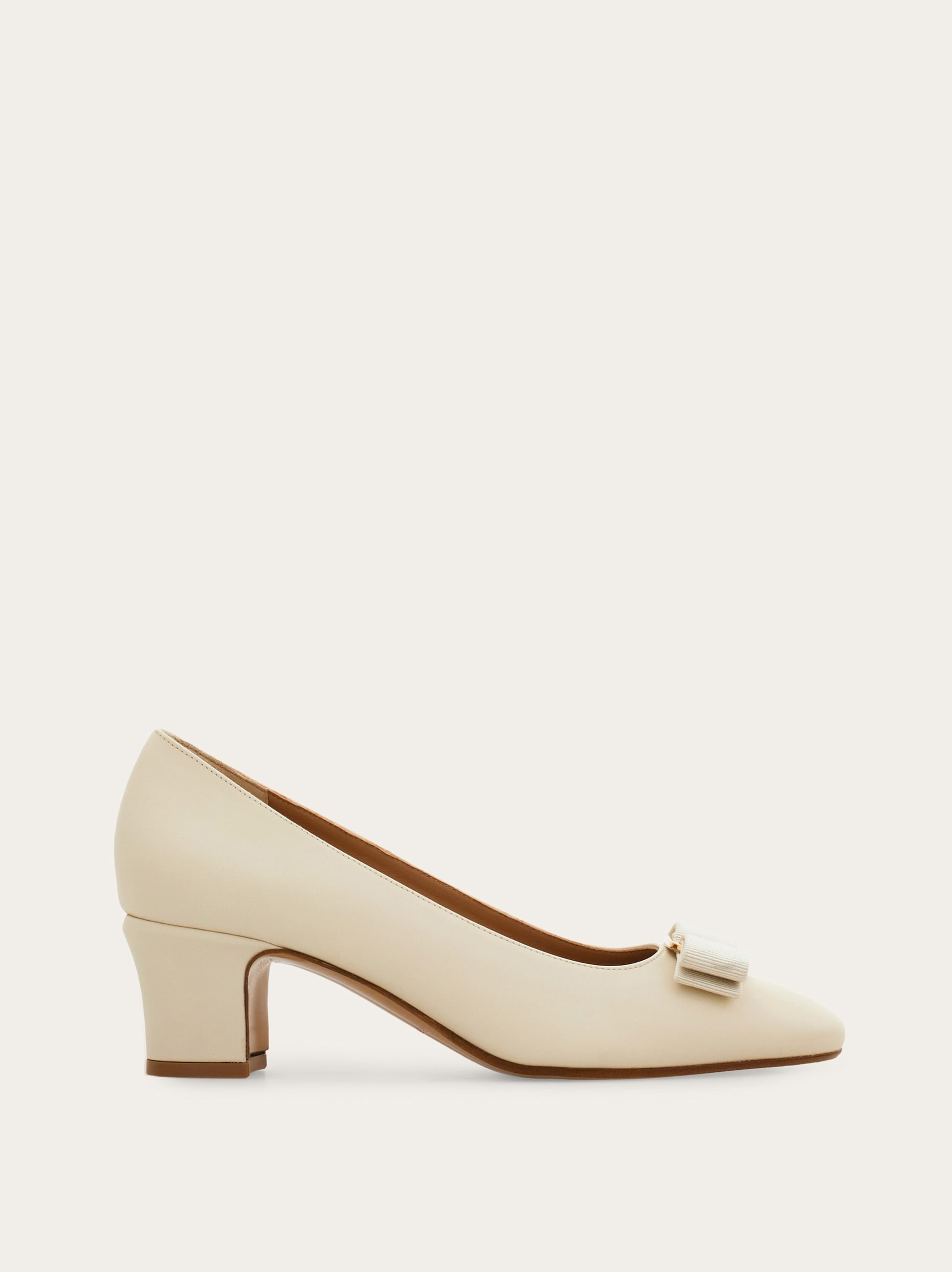 Vara bow block heel pump - Women | Ferragamo