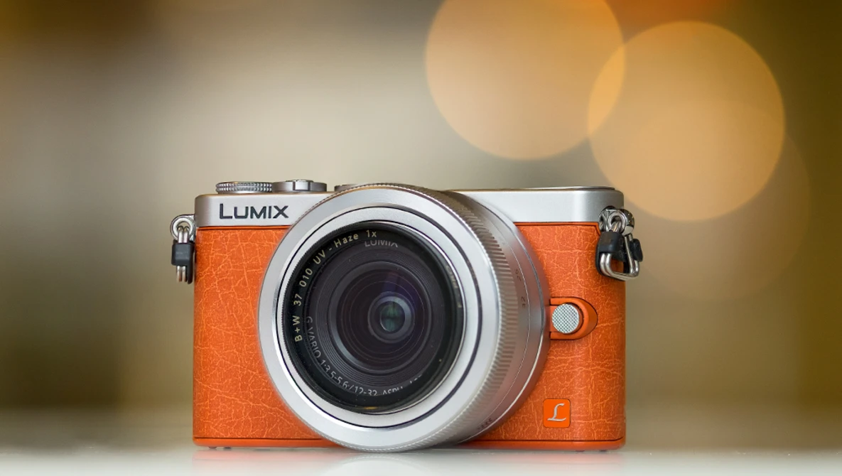 The Panasonic GM1 Is a Modern Mini-camera Classic That Is Sorely