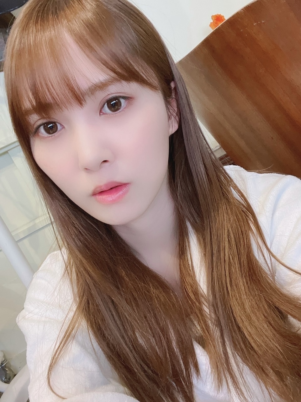 加藤史帆さんの「本日発売！チャンピオン！(・ω・)」 | 日向坂46いいね！