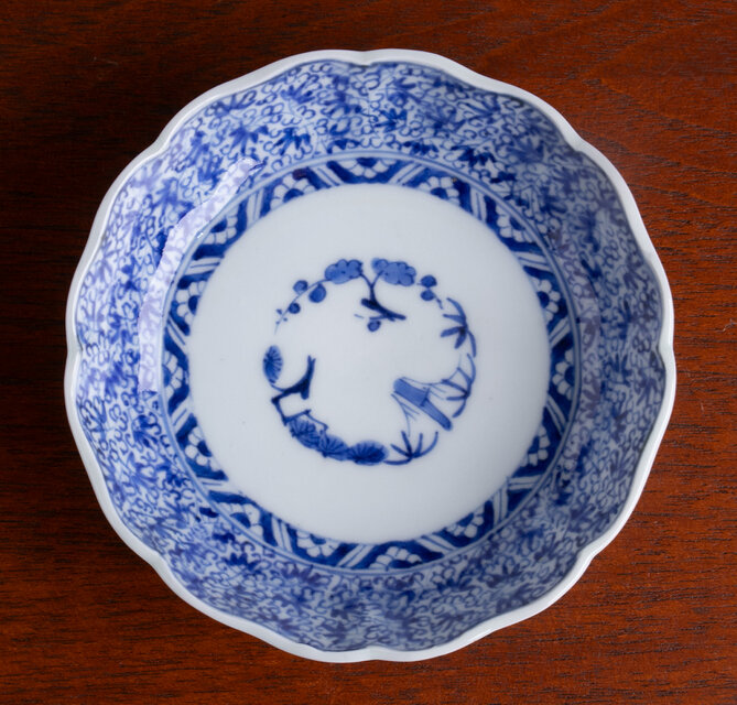 古伊万里 染付 微塵唐草三友文 小皿 江戸後期 E843B | iichi 日々の