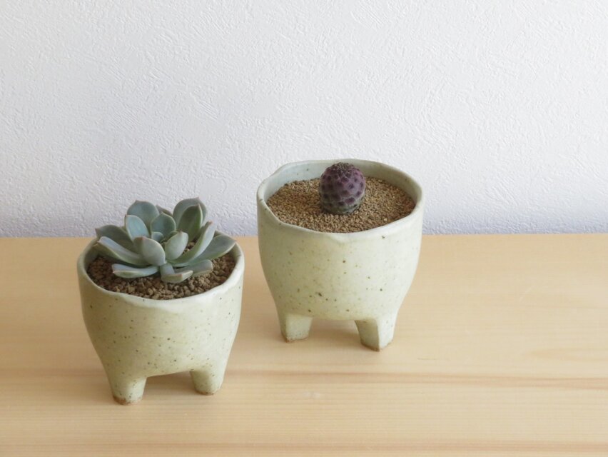 3つ足植木鉢 CC003 | iichi 日々の暮らしを心地よくするハンドメイドや