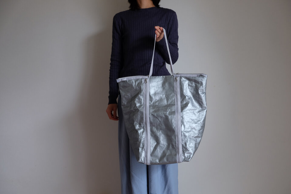 超軽量/撥水ポリエチレン/肩掛けマチ付きトート/A4大容量【ジップ