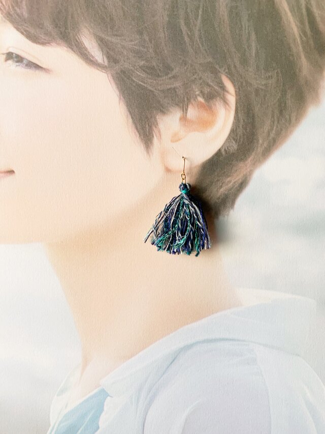 ふんわりカラフルタッセルピアス/イヤリング 8 | iichi 日々の暮らしを