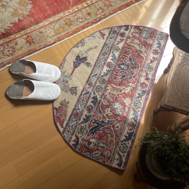 sale】 48.5×77 ハーフラウンドラグ 半月型 ボタニカル トルコ