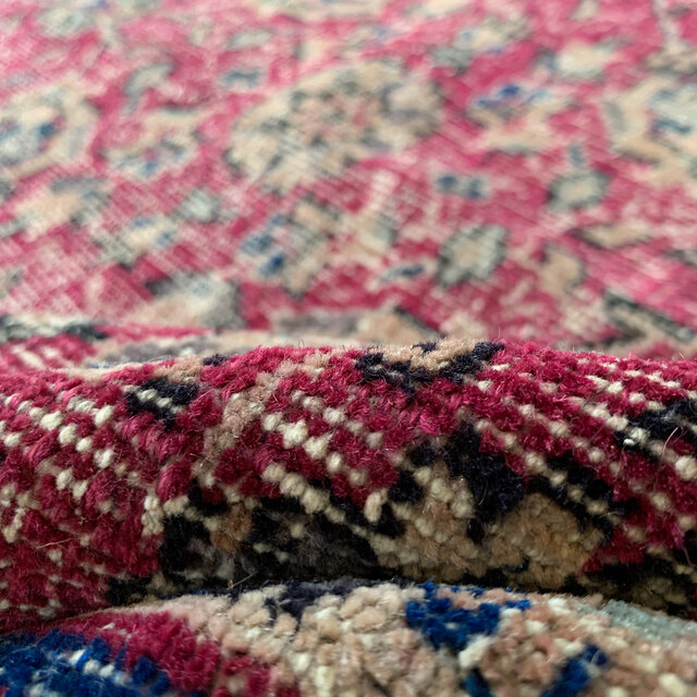 超大判 トルコヴィンテージラグ チェリーピンク 255×134 トルコラグ