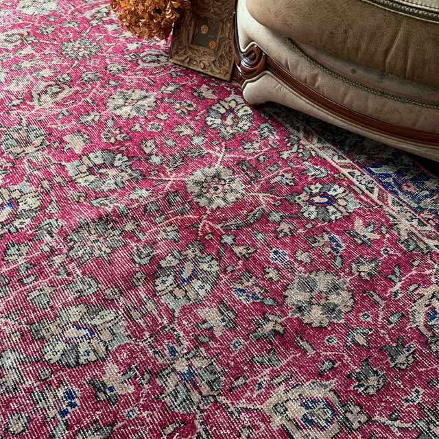 超大判 トルコヴィンテージラグ チェリーピンク 255×134 トルコラグ