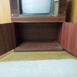 サザエさん家のモデルになったブラウン管テレビ (ゲレンデ) 萩原の