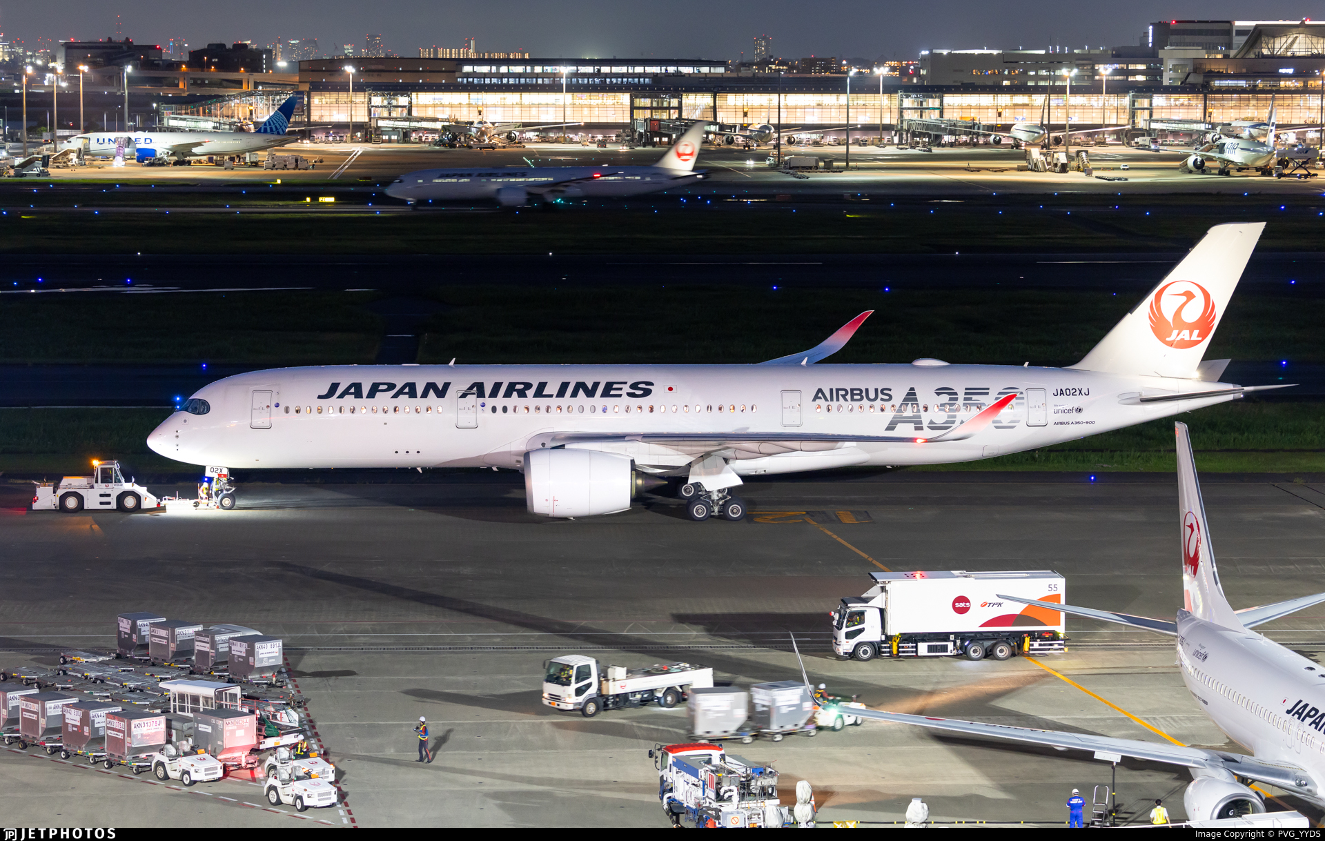 JAL A350-900 革新のシルバー エアバス JA02XJ Phoenix 【公式通販】