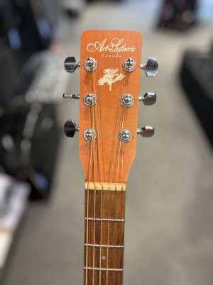 Gear Hunter | Art & Lutherie - Dreadnought Acoustic Guitar, Cedar