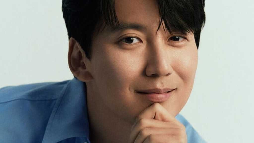 キム・ナムギル、自立を準備する青年創作家10人とグループ展を開催