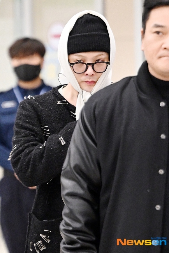 PHOTO】BIGBANGのG-DRAGON「2024 MAMA AWARDS」を終えて韓国に到着