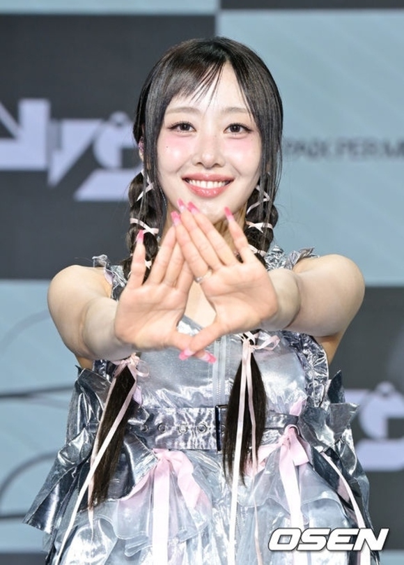 今月の少女（LOONA） イヴ、ソロとして再始動「グループは故郷…今年の