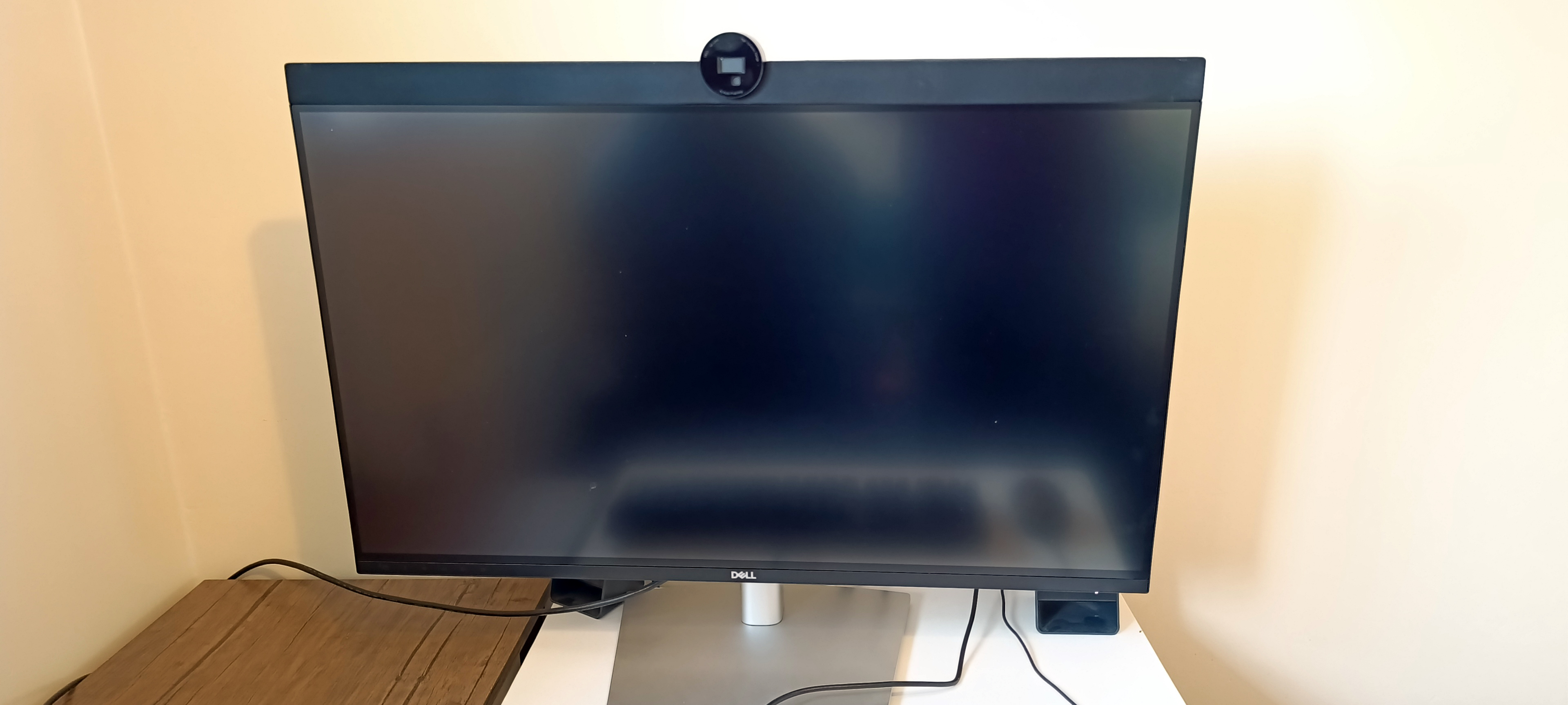 Dell UltraSharp U3223QZ review: a monitor for the executive in
