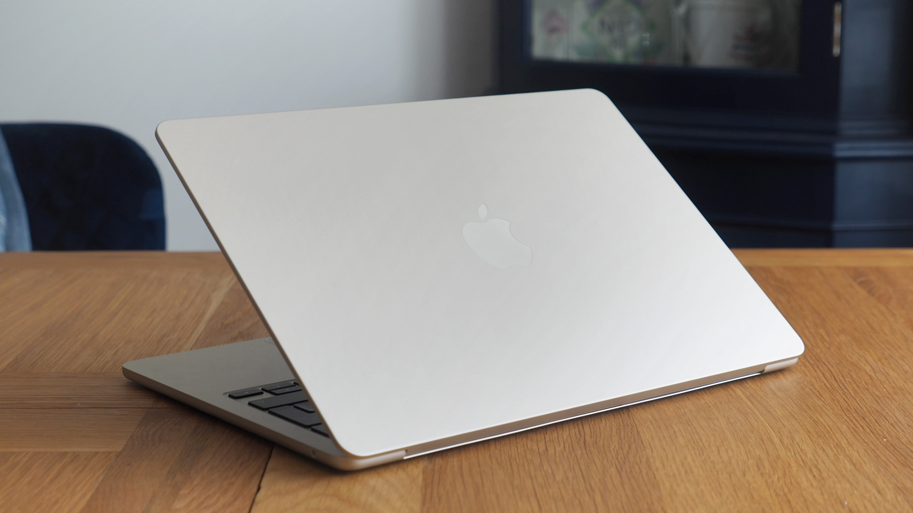 Apple MacBook Air (M2, 2022) review: a notch above the competition