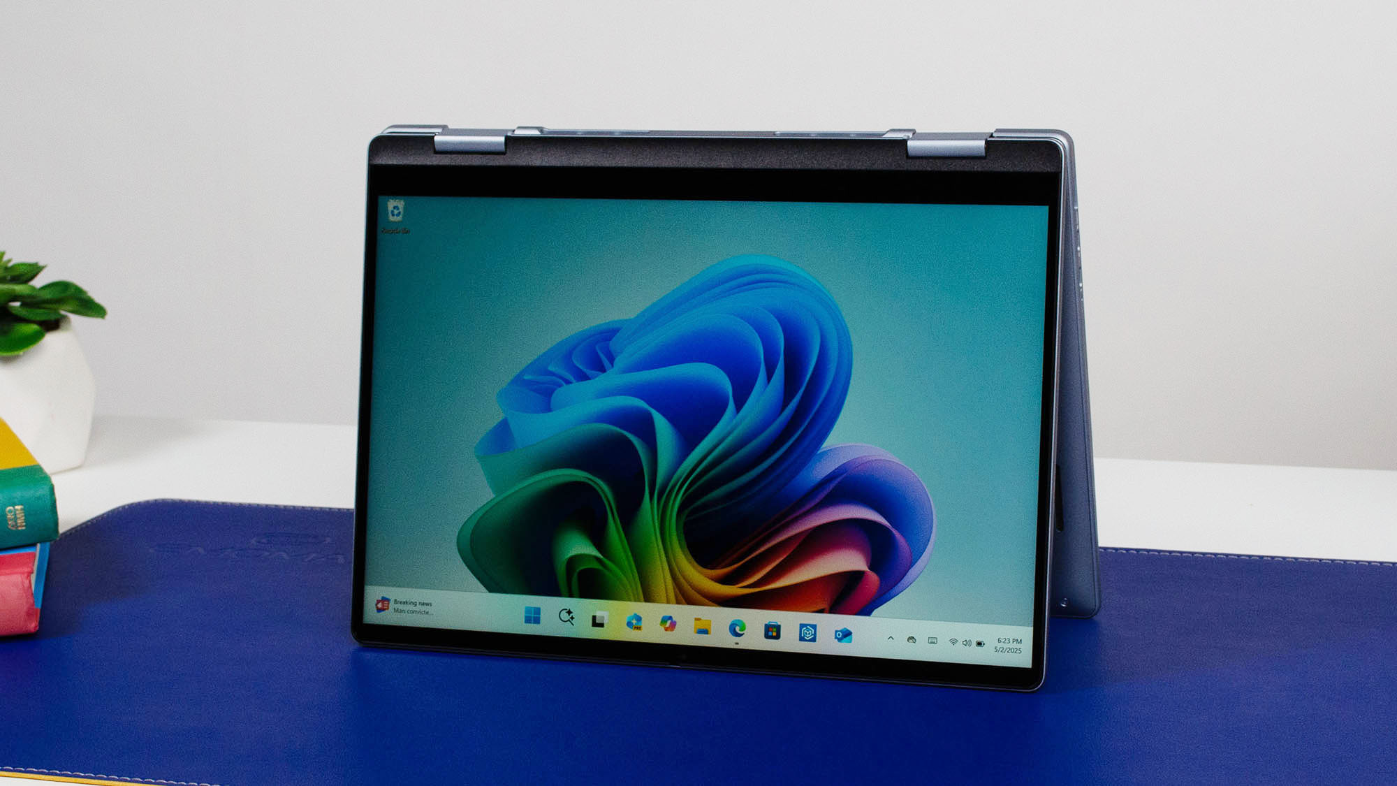 Dell 14 Plus 2-in-1 Review: A solid 2-in-1, though not without