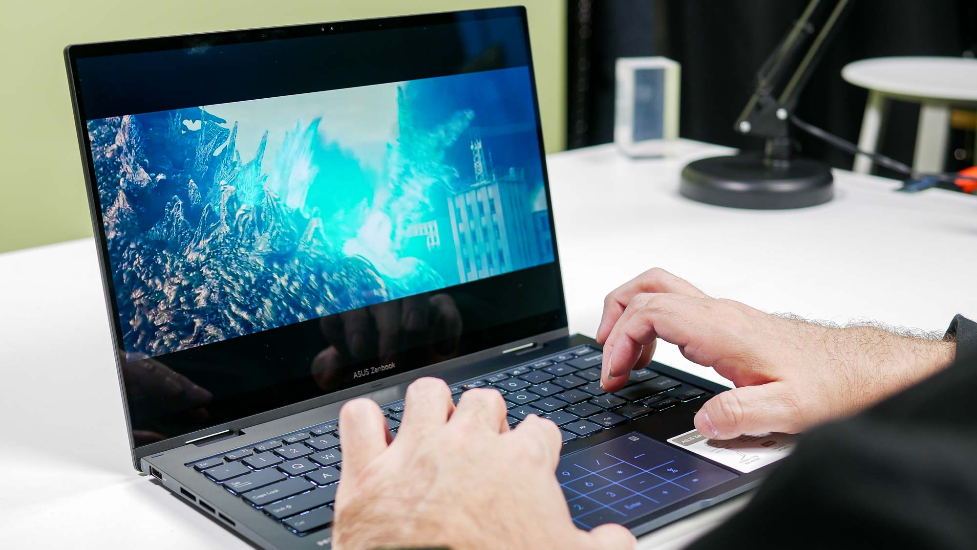 Asus Zenbook 14 Flip OLED review: The best 2-in-1 for the money