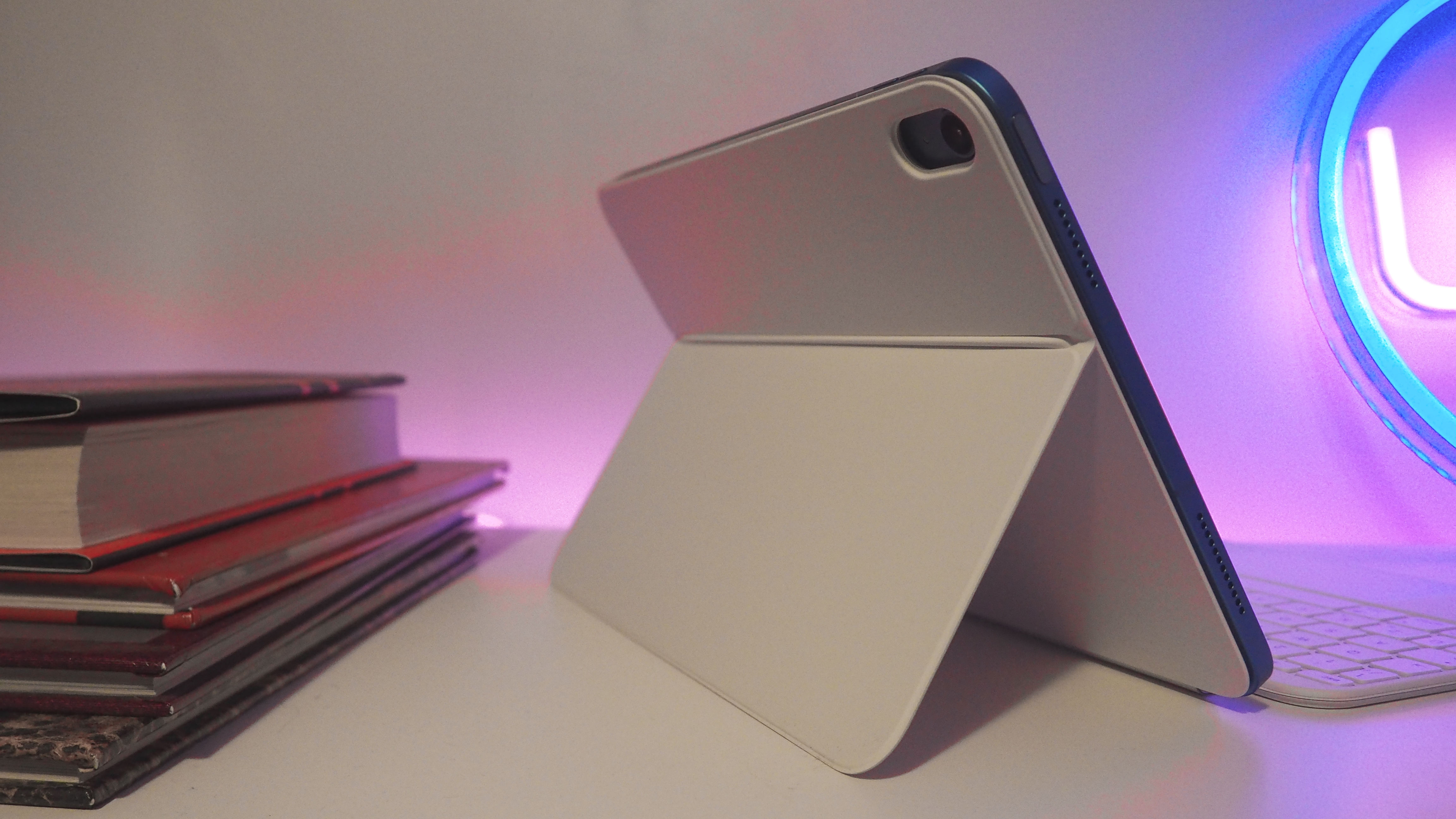 Magic Keyboard Folio for iPad review: The best keyboard case costs