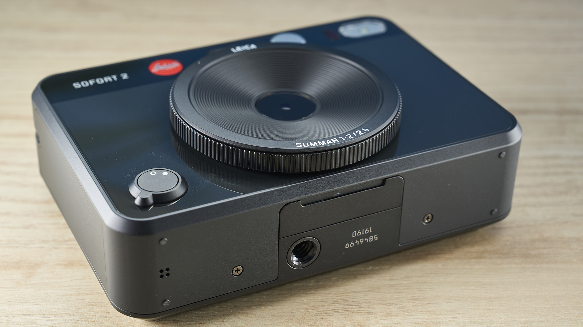 Leica Sofort 2 review | Tom's Guide