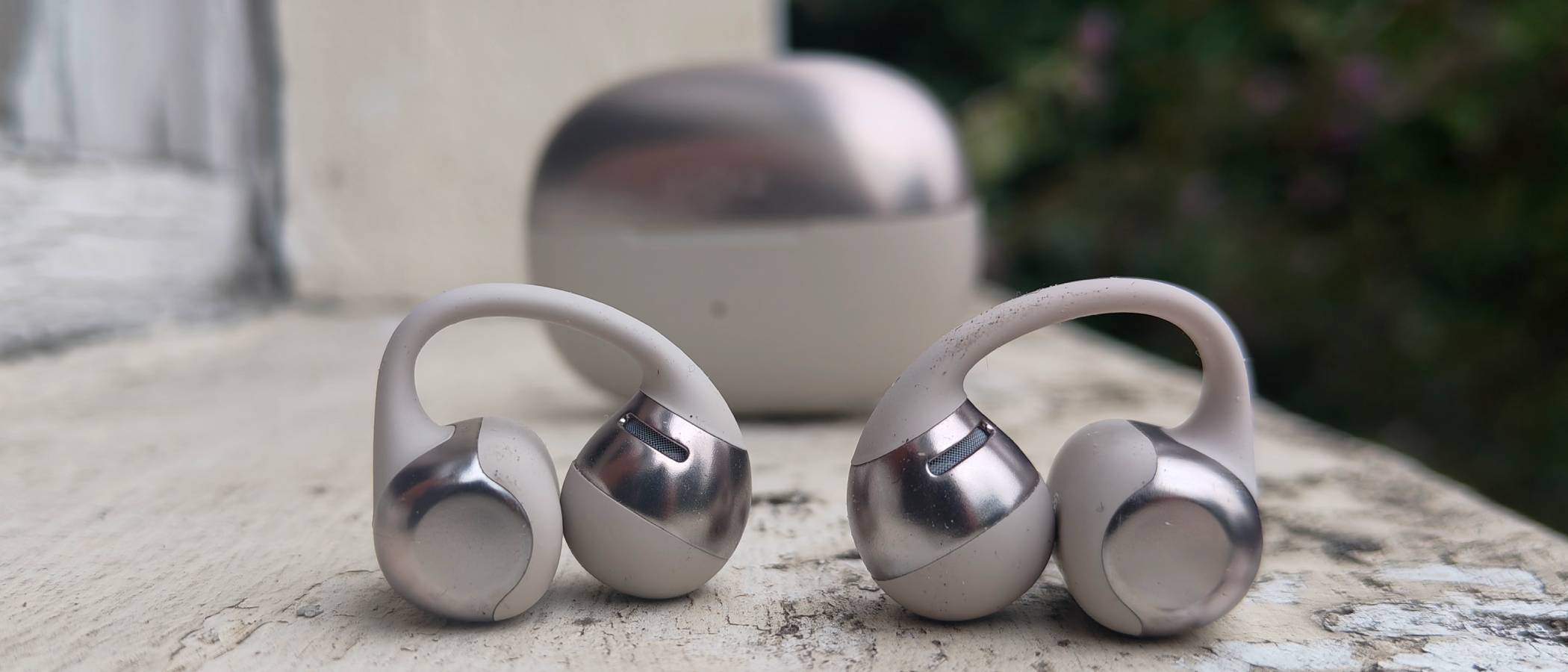 Shokz OpenDots One review: reliable clip-on headphones that