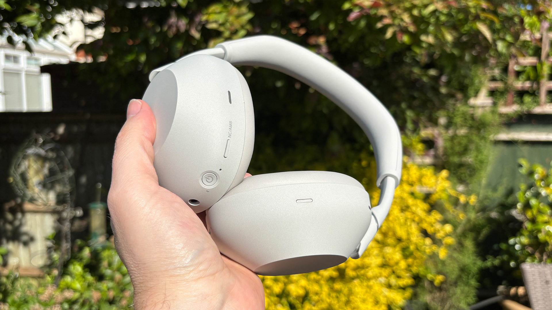The Sony WH-1000XM6 are great wireless headphones – but there's an