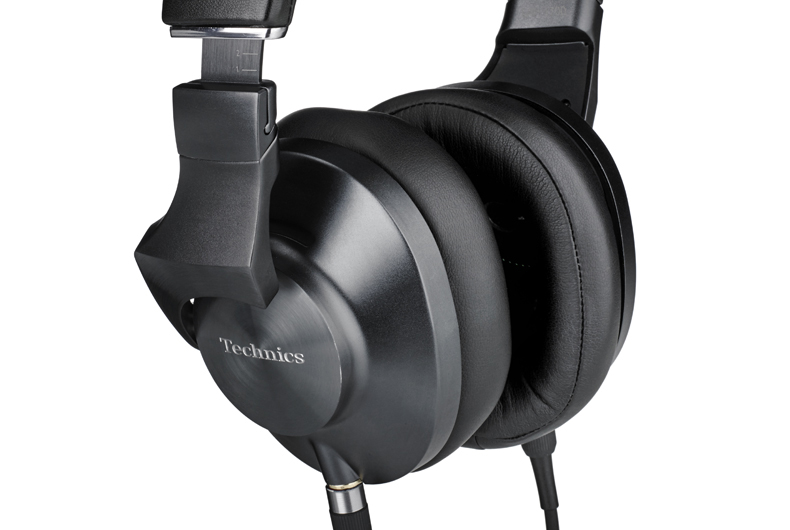 Technics EAH-T700 review | What Hi-Fi?